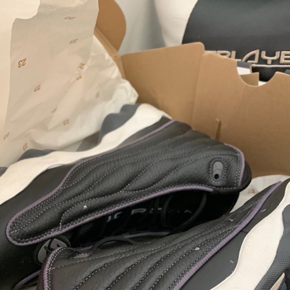 Fred’s Shoes - Picture 2 of 4